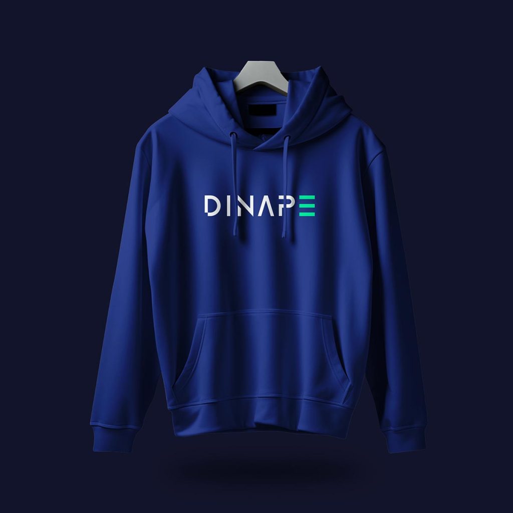 Königsblaue Hoodies aus 100% Baumwolle, gefertigt in Portugal, mit weißem Dinape-Logo und neongrünem Signe. Auf der Rückseite prangt die Aufschrift "Launchsquad", speziell angefertigt für das Launchevent. Hochwertiges Stationary-Item, das die Identität von Dinape bei der Markeneinführung unterstreicht.